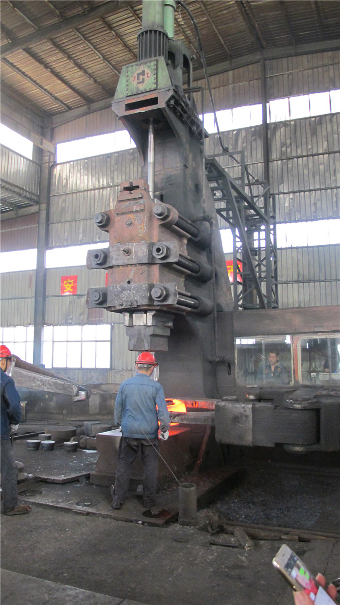 electro-hydraulic hammer